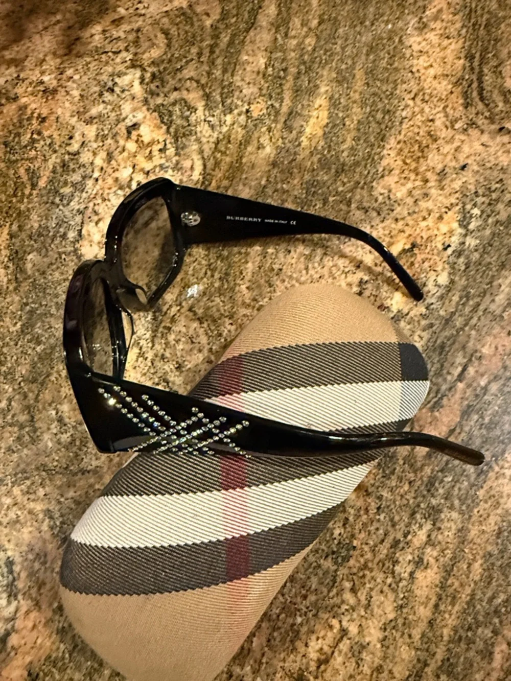 Burberry Black Women's Sunglasses with embossed frames. - Picture 2 of 8